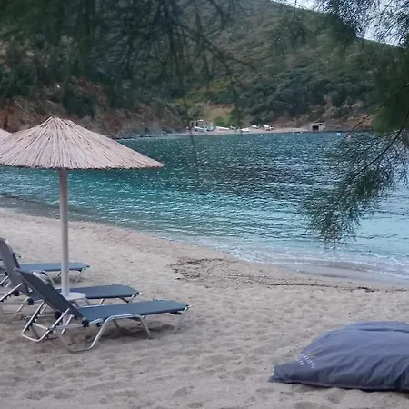 Real Paradise Kalamos Evia Apartment Trikovilon